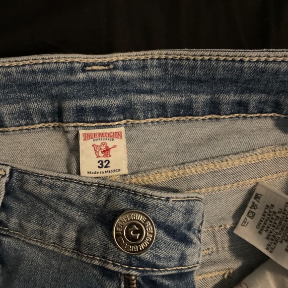 Women’s size 32 True Religion Jeans - Picture 3 of 6